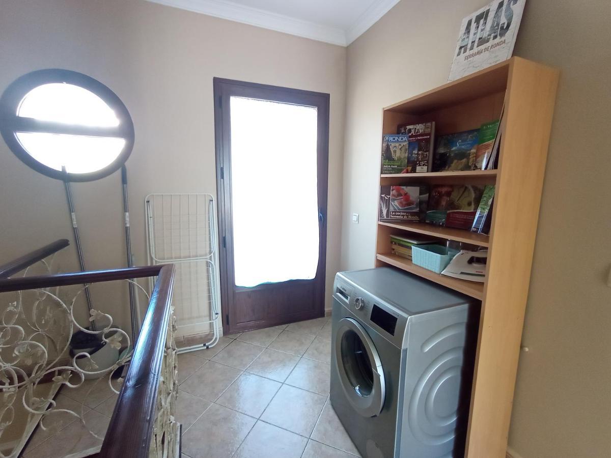 Apartamento Valle Del Guadiaro Кортес-де-ла-Фронтера Екстер'єр фото